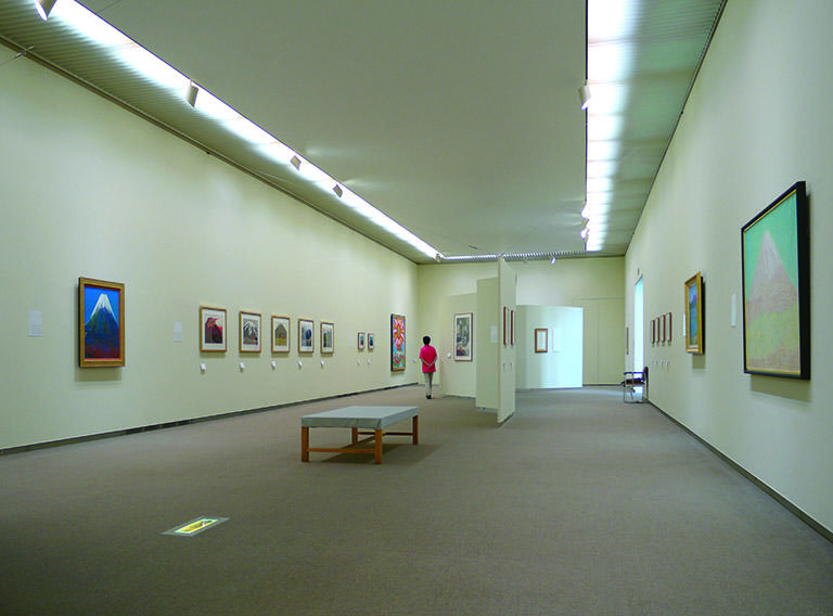 河口湖美術館 (KAWAGUCHIKO MUSEUM OF ART)