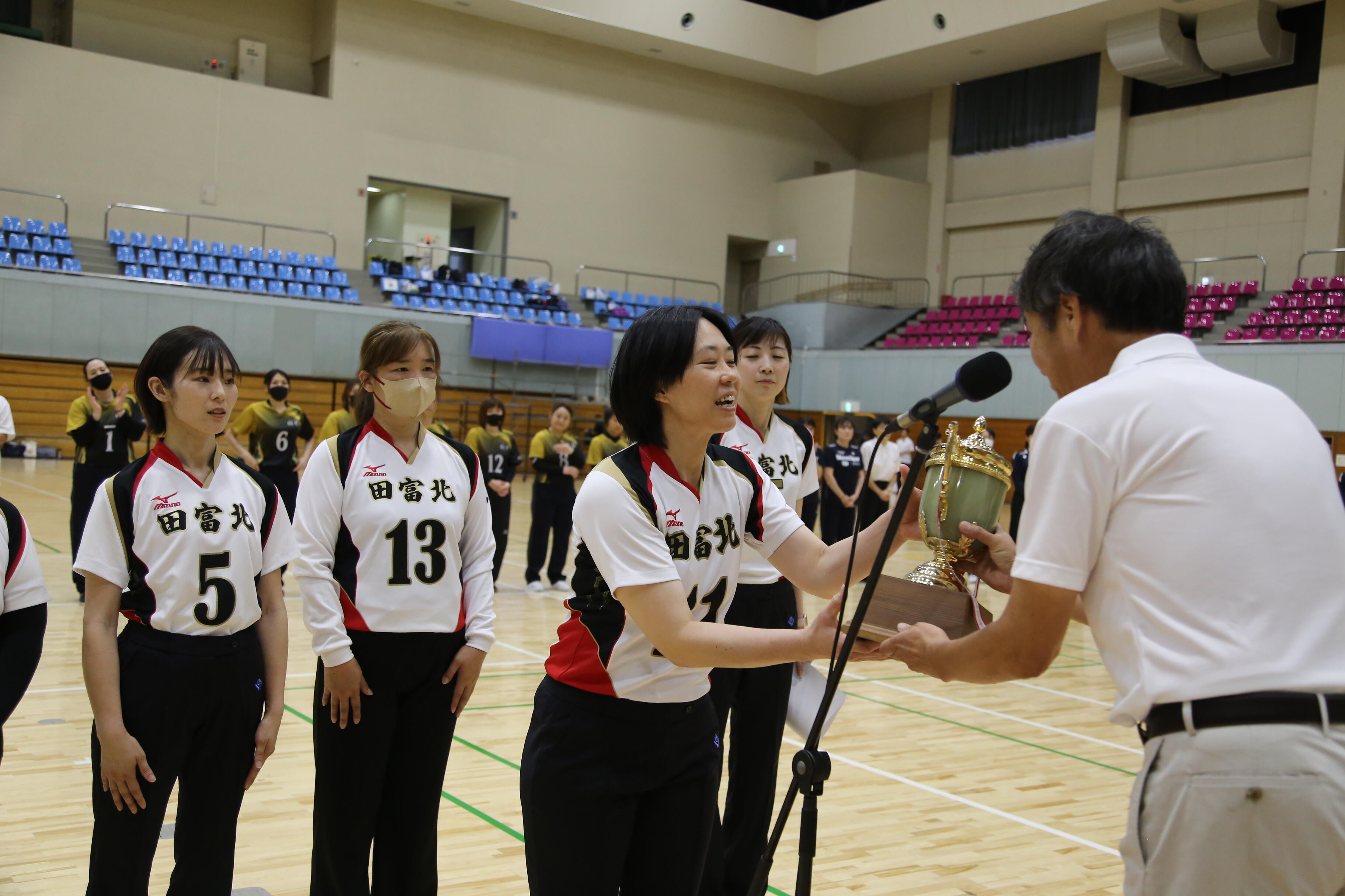 第27回山梨中央銀行杯山梨県ママさんバレーボール大会