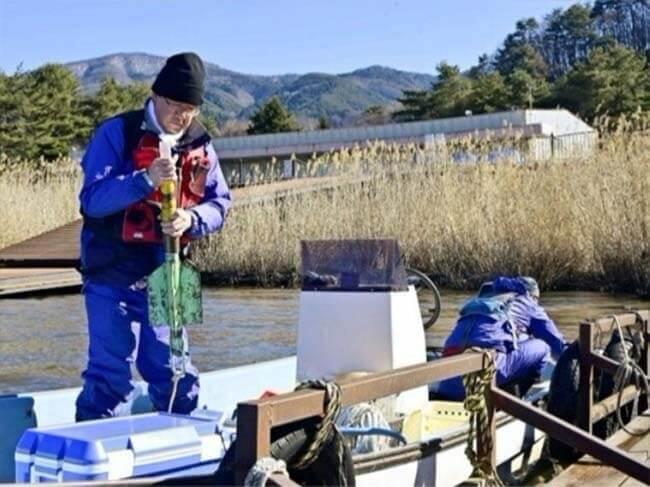 河口湖の濁りを分析