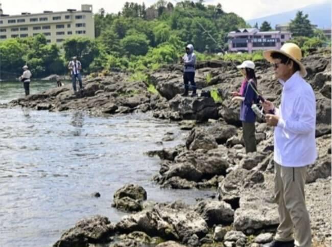 生分解ルアーで釣り大会 河口湖汚染防止へ初開催