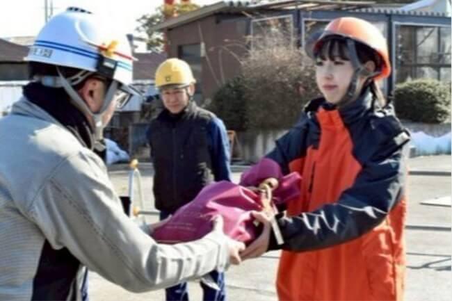 チョコで工事の安全呼びかけ