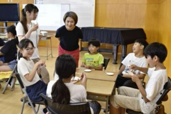 スモモ「推し活」案議論 南アルプス市・豊小学校で食育授業