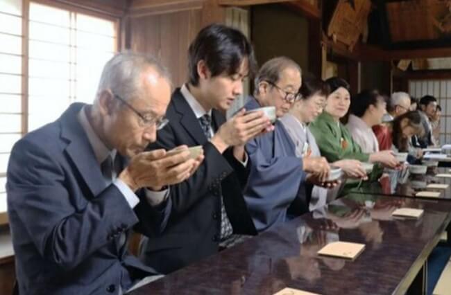 御師の歴史を抹茶と味わう 富士吉田市で茶会