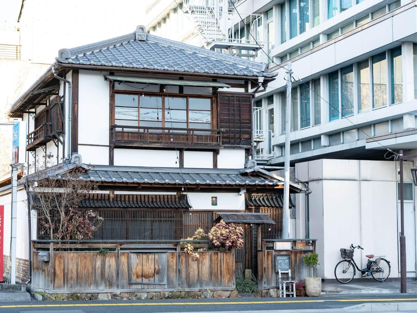 atti_house_01.jpg