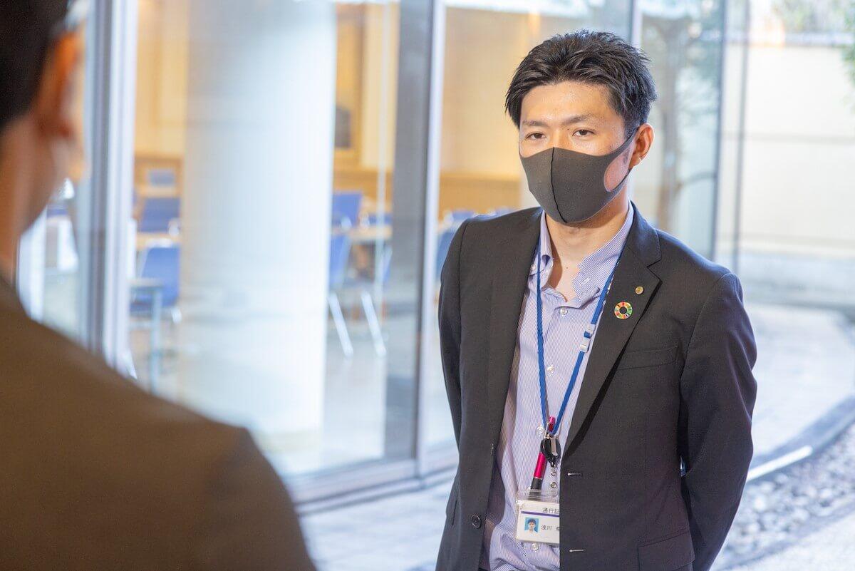 山梨中央銀行システム開発課の浅川課長代理