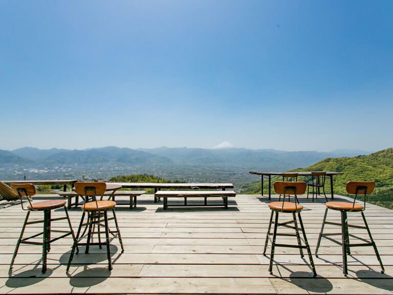 CAFE 山歩～キャンパー御用達の絶景カフェ～